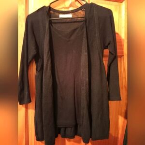 Black Old Navy ruffled back vest new never worn over v-neck spandex Lycra shirt